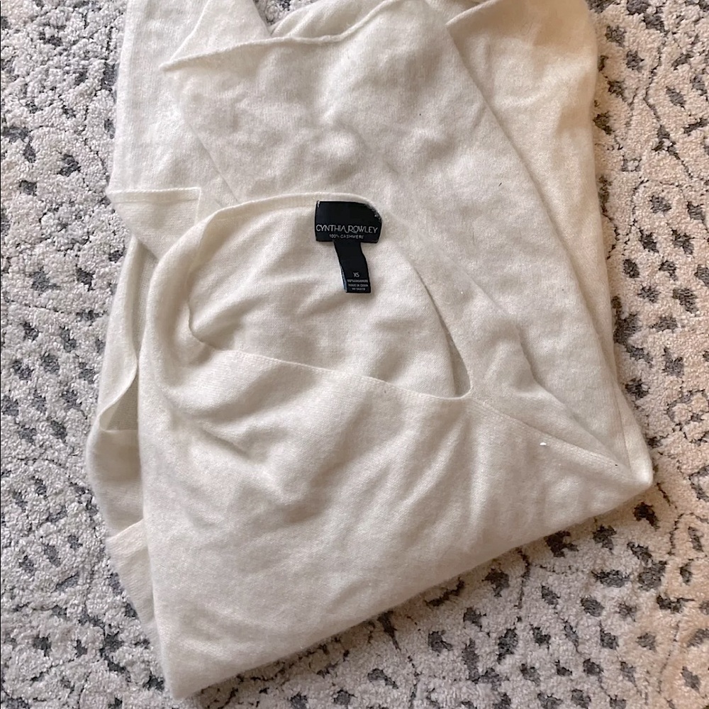 Cynthia Rowley 100% Cashmere Cream Wrap OS